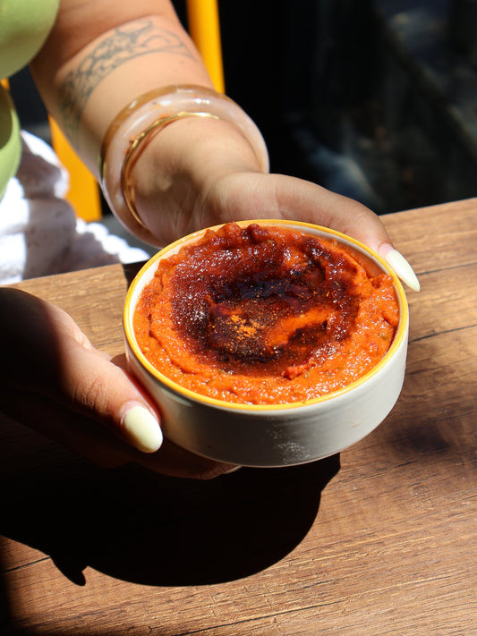 Sıcak yağlı humus elde servis